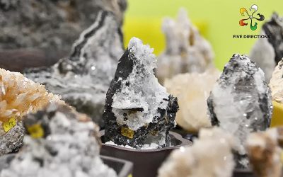 挑选五方能量石